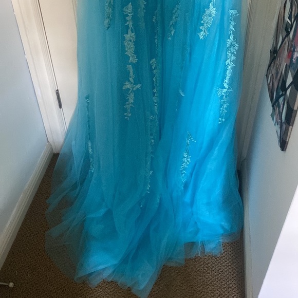 Aqua Prom Dress. Never worn. From Amazon. Brand: DRESS - Picture 5 of 9
